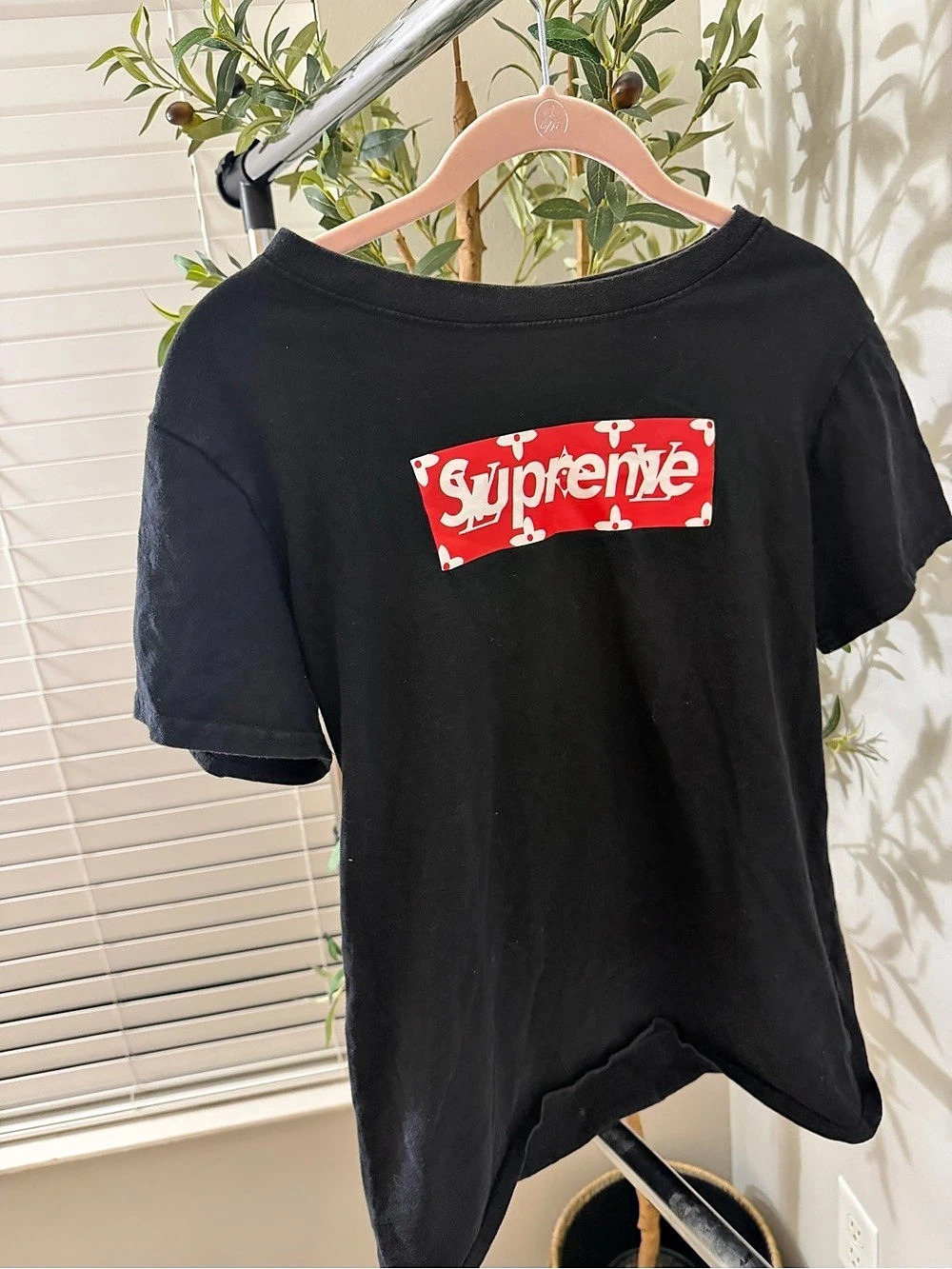 Supreme Box Logo Short Sleeve T-Shirt in Black & Red
